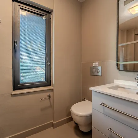 Apartman Sofa Okaliptus